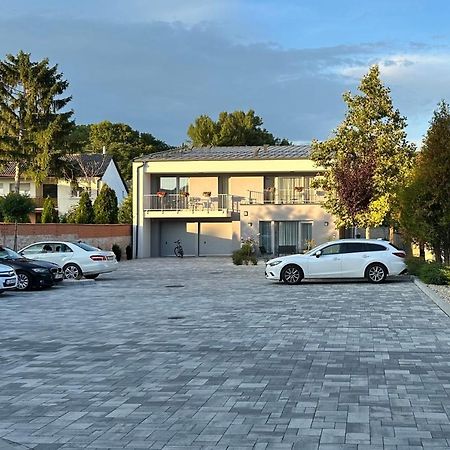 Linden Apartman 002 - Adults Only Mosonmagyaróvár 외부 사진