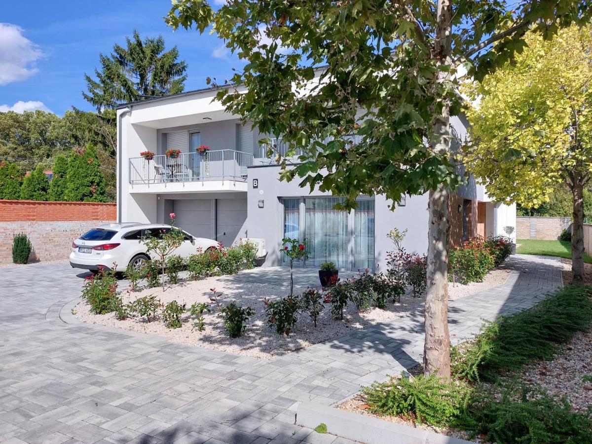 Linden Apartman 002 - Adults Only Mosonmagyaróvár 외부 사진