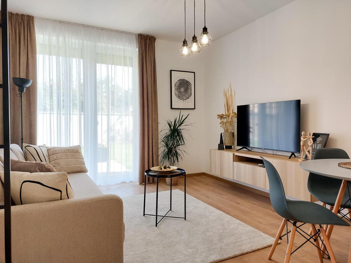 Linden Apartman 002 - Adults Only Mosonmagyaróvár 외부 사진
